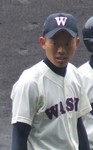 あわや本塁打という二塁打を放った県和歌山商・福田捕手