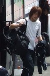 バスを降りて会場入り