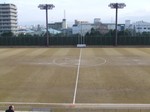 鶴見緑地球技場のピッチ