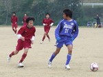 中盤での競り合い