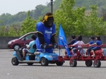 ゴリラを乗せたトロッコ