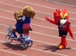 自転車を運転するヴォルタくん